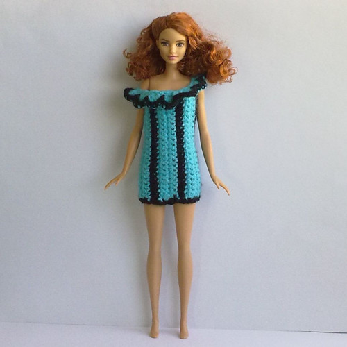 Oblečky pro Barbie - šaty