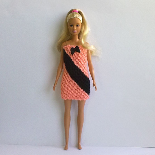 Oblečky pro Barbie - šaty — foto 1