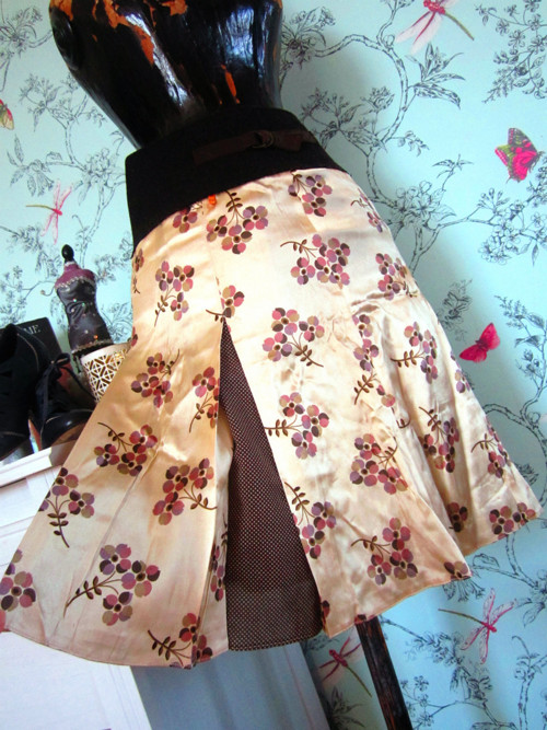 Sukénka Old England — foto 1