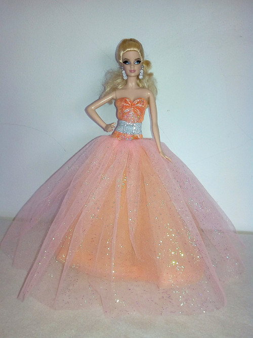 Šaty pro Barbie — foto 1