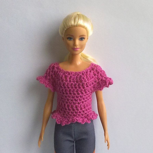 Oblečky pro Barbie - tričko — foto 1