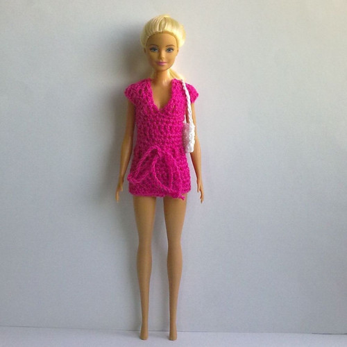 Oblečky pro Barbie - šaty, kabelka — foto 1