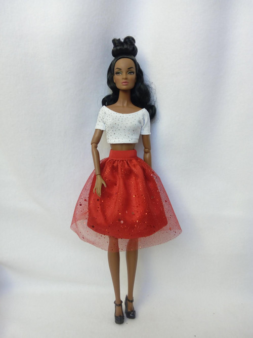 Sukýnka pro Barbie — foto 1