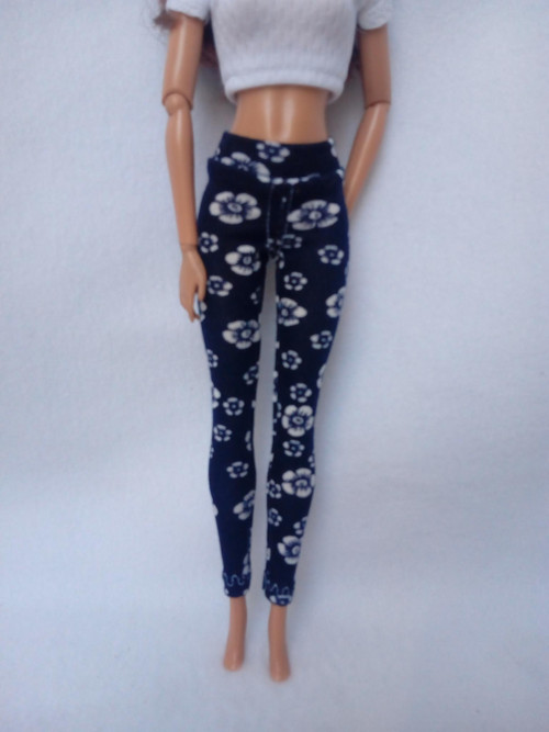 Legíny pro Barbie — foto 1