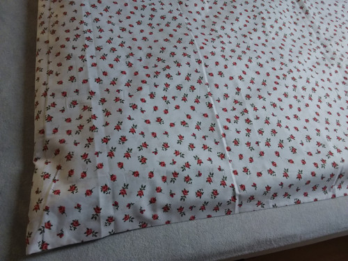 Povlečení červené růžičky