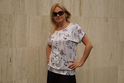 Volné tričko — foto 1