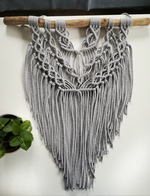 Macrame dekorace v šedé barvě — foto 1