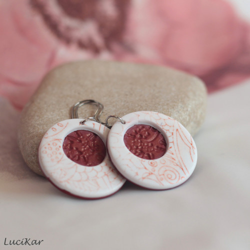 Elegantní bílá kolečka — foto 1