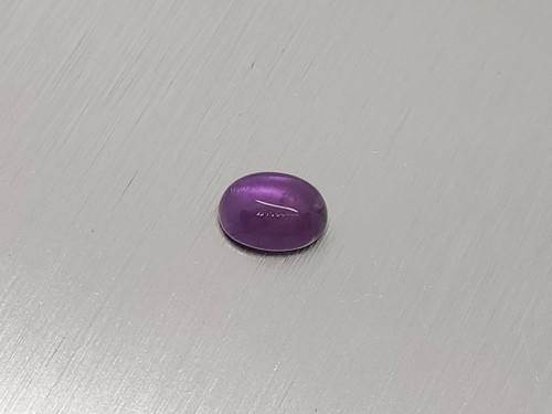 Ametyst kabošon ovál 6.6x8.7 mm přírodní
