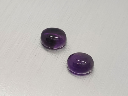 Ametyst kabošon ovál 8.0x10.0 mm přírodní broušený