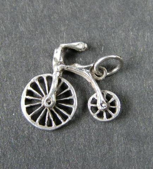 Velociped - stříbrný přívěšek