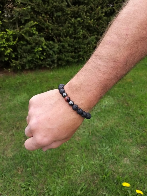 Pánský náramek z lávy s hematitem a býčím okem