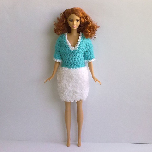 Oblečky pro Barbie - tričko, sukně — foto 1