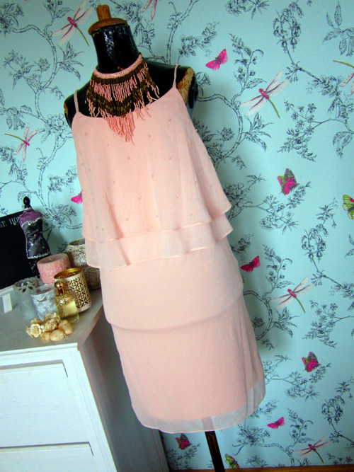 Šaty swing v powder pink — foto 1
