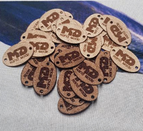 Oděvní semišový štítek 15x30 mm 10 ks
