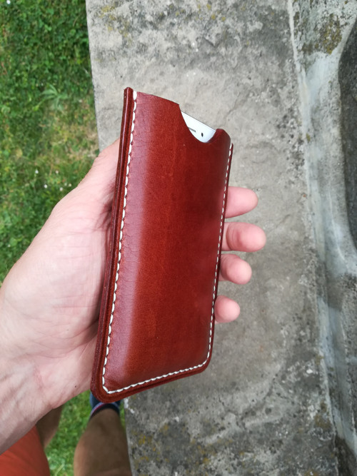 Pouzdro na mobil — foto 1