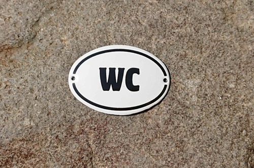 "WC"