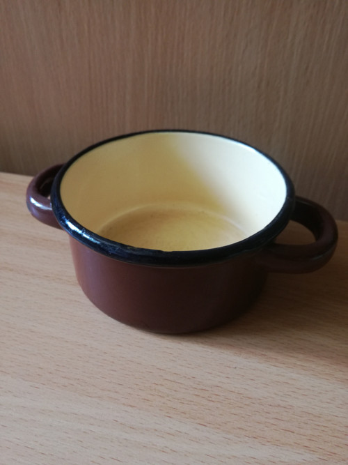 Smaltovaný kastrůlek