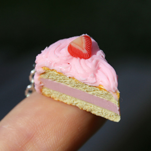 Dost s jahůdkou, fimo — foto 1