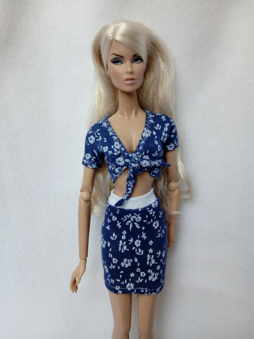 Sukýnka pro Barbie — foto 1