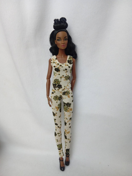 Tílko a legíny pro Barbie — foto 1