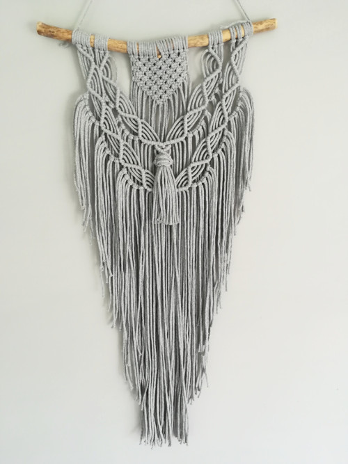 Macrame dekorace v šedé barvě — foto 1