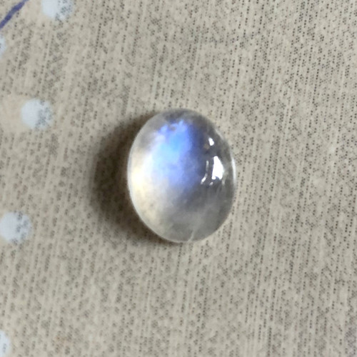 Mesačný kameň kabošon ovál / 10x8 mm č.2