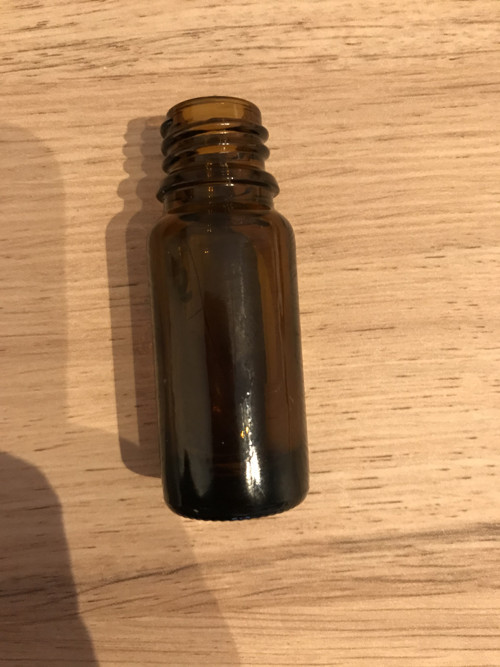 SKLENĚNÁ LAHVIČKA, LÉKOVKA 10ML BEZ UZÁVĚRU hnědá