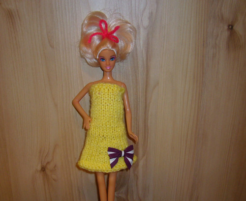 Barbie - šatičky žluté s mašličkou