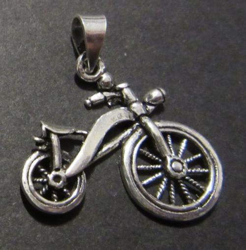 Velociped - varianta 2 - stříbrný přívěšek — foto 1