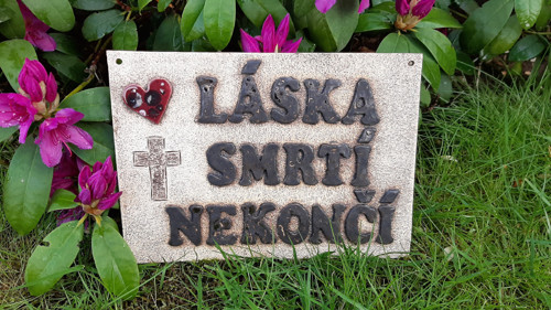 Keramická kachlička