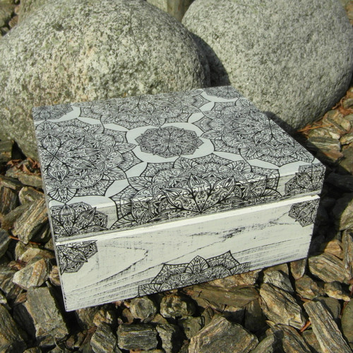 Dřevěná krabička na čaj - Zentangle - 4 komory