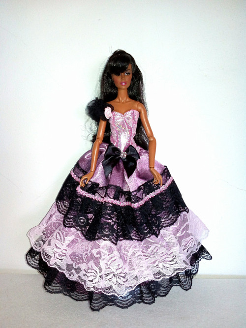 Šaty pro Barbie — foto 1
