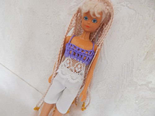 Barbie oblečky - KRAJKOVÝ TOP s fialovou...