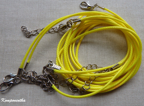 Hedvábná šňůrka žlutá 1,5mm 1kus