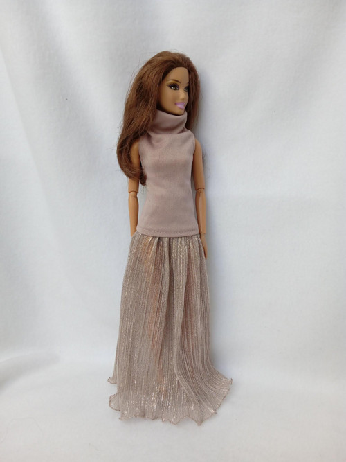 Sukýnka pro Barbie — foto 1