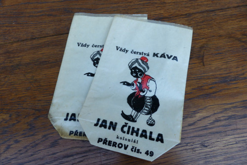 Káva z koloniálu... prvorepublikový kupecký sáček