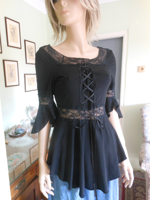 Gothic tunika s krajkou, vel.S — foto 1