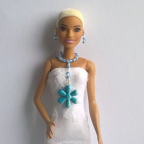 Šperky pro Barbie - náhrdelník, náušnice — foto 1