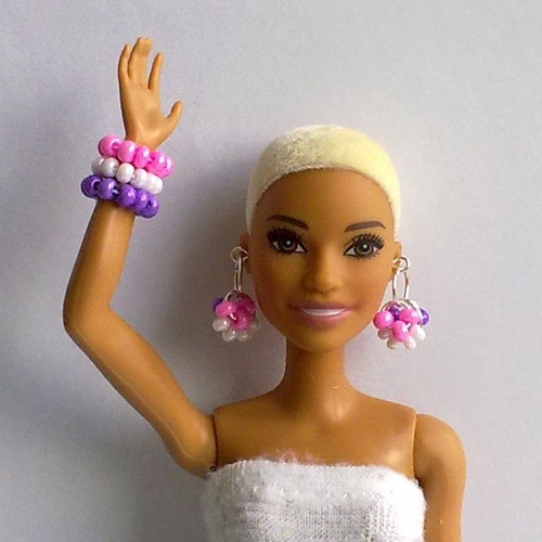 Šperky pro Barbie - náušnice, náramky 3ks — foto 1