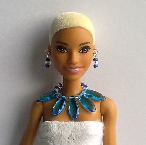 Šperky pro Barbie - náhrdelník, náušnice — foto 1