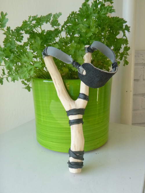 BUSHMAN - kapesní speciál — foto 1