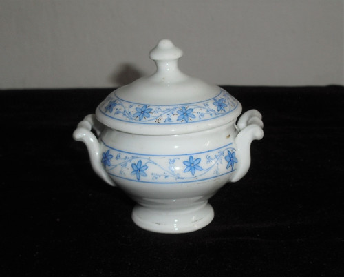 Starožitná porcelánová CUKŘENKA / SLÁNKA, malá