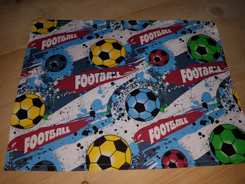 Prostírání , svačinový ubrousek FOTBAL