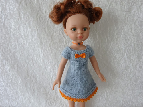 ŠATY (Paola Reina - 32 cm) — foto 1