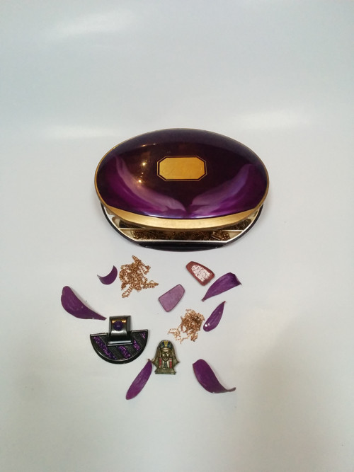 Art deco biograf: Purple shadow — foto 1