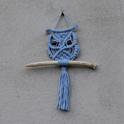 Macramé závěsná dekorace sova - sv. modrá — foto 1