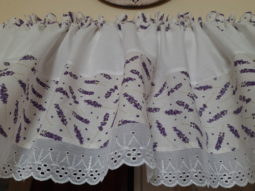 Záclonka lavender