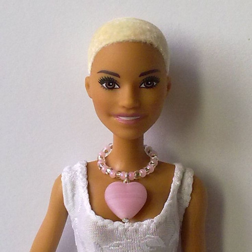 Šperky pro Barbie - náhrdelník — foto 1