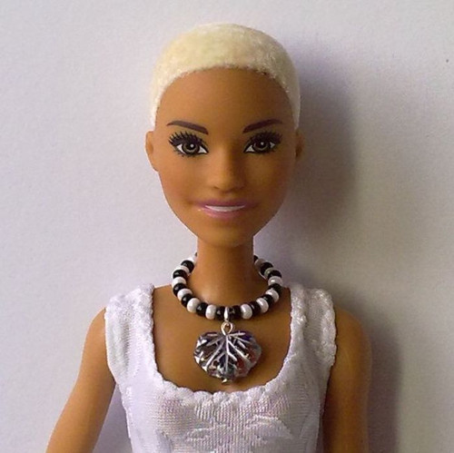 Šperky pro Barbie - náhrdelník — foto 1
